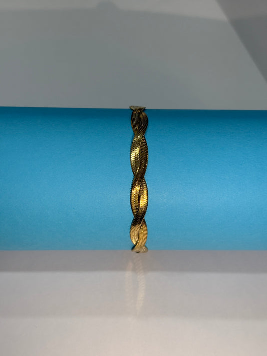 Gold Twirl Bracelet