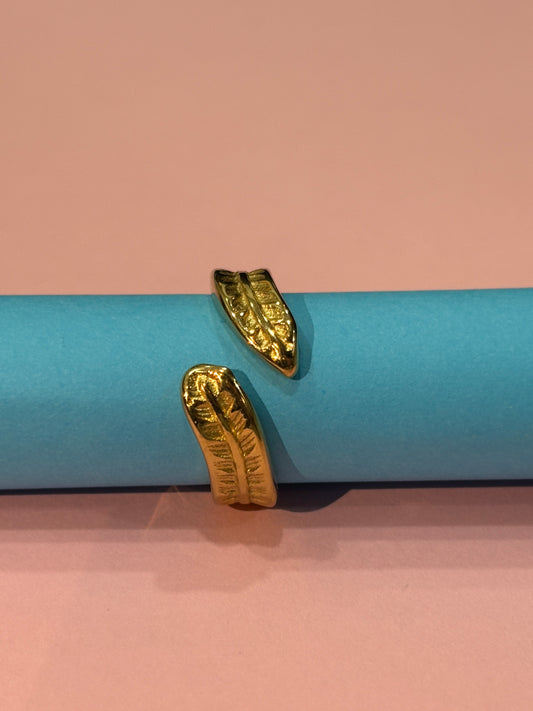 Eternal Leaf Ring