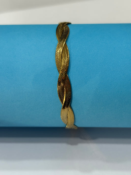 Gold Twirl Bracelet