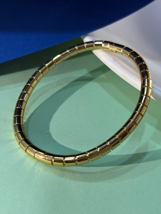 Sleek Gold Kada